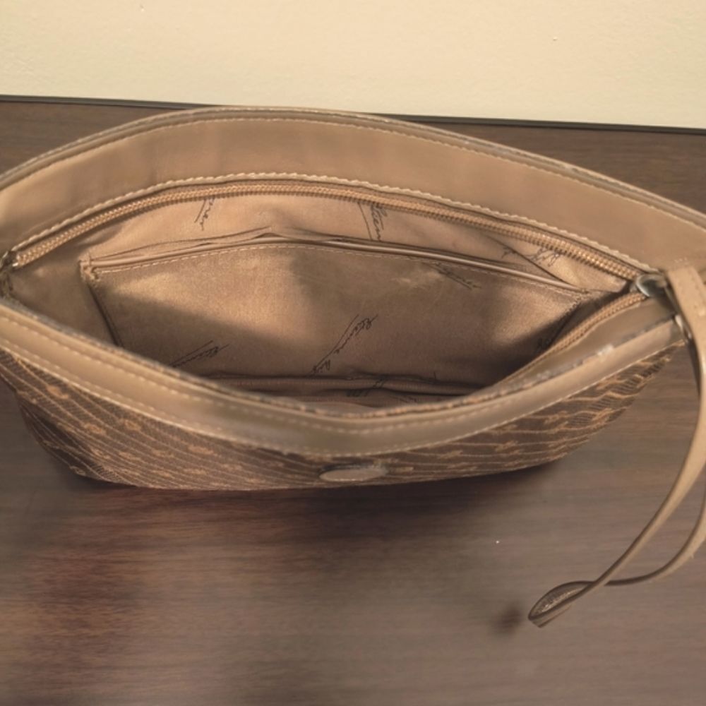 Etienne Aigner Vintage Clutch - Picture 9 of 11